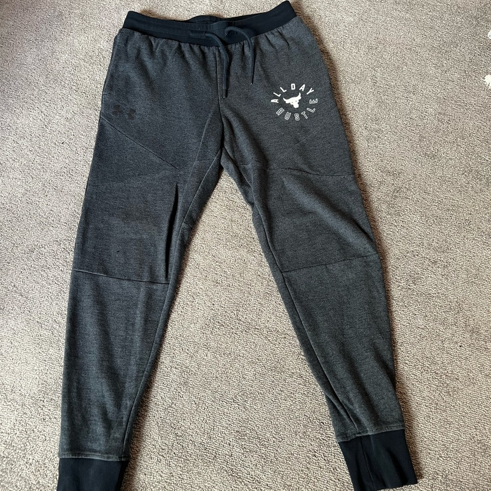 Mens gray Under Armor Jogger Sweatpants